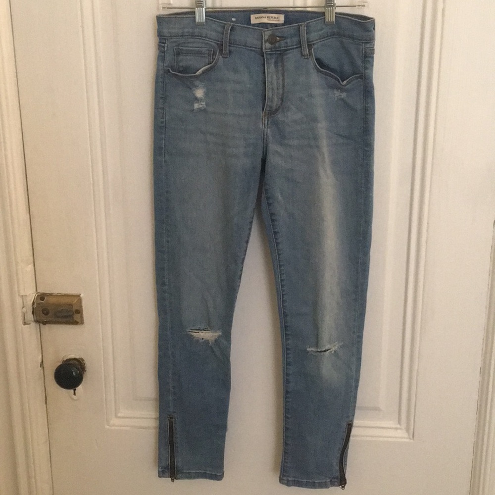 Stretchy Capri length banana republic jeans